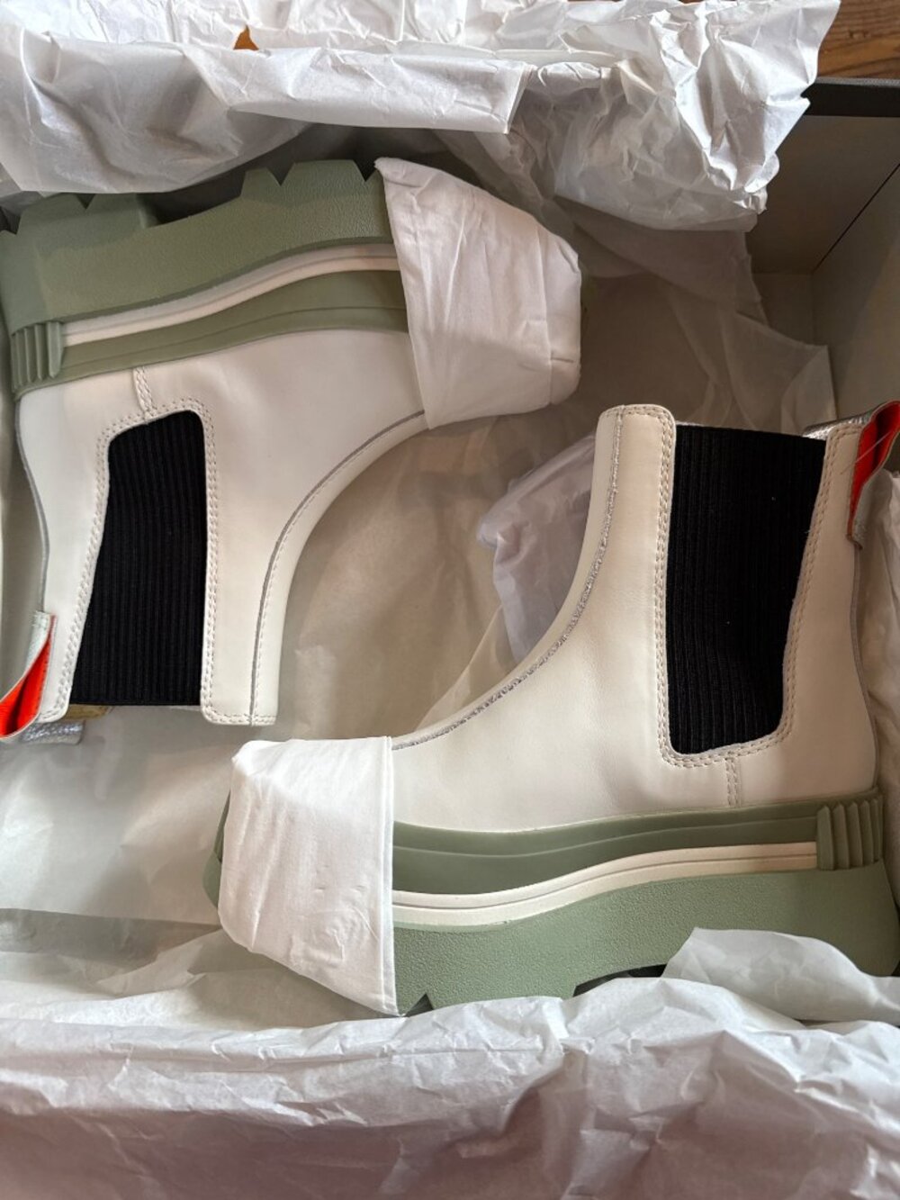 4CCCCEES Women's Chelsea Leather Boots White Size 35 EUR New in Box
